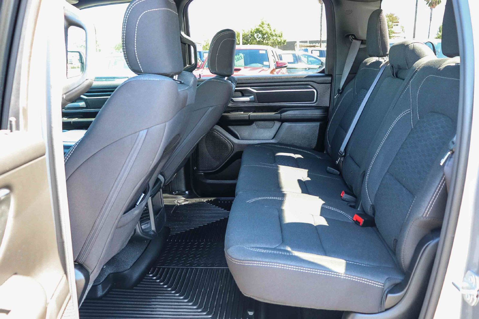 Used 2025 RAM 1500 Big Horn AWD/4WD image 18