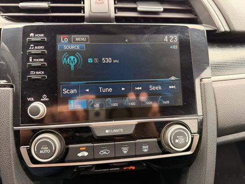 Used 2019 Honda Civic Sport image 40