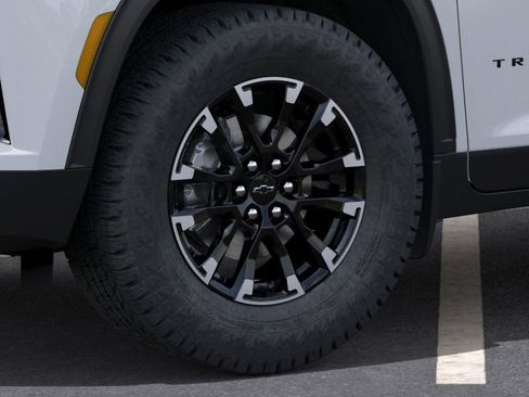 New 2026 Chevrolet Traverse Z71 w/ Driver Confidence Package image 33