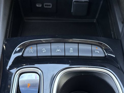 Used 2023 Buick Envision Essence w/ Sport Touring Package AWD/4WD image 28