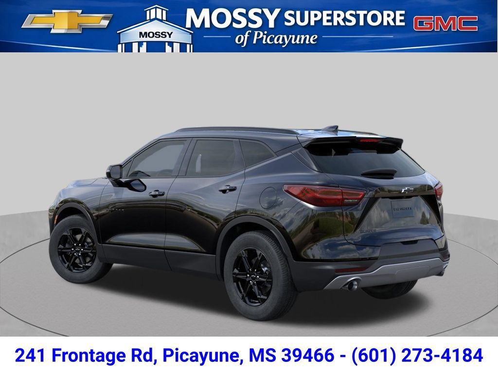 New 2026 Chevrolet Blazer LT w/ Midnight/Sport Edition FWD image 3