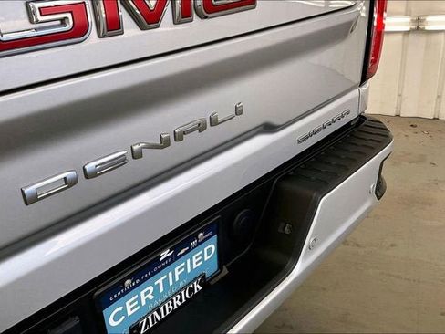 Certified 2023 GMC Sierra 2500 Denali w/ Technology Package AWD/4WD image 9