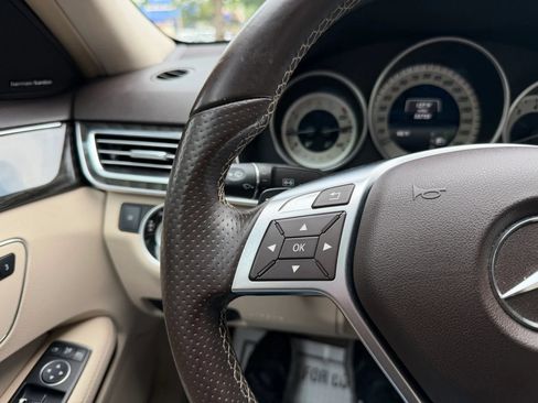 Used 2016 Mercedes-Benz E 350 4MATIC Sedan w/ Parking Assist Package image 22