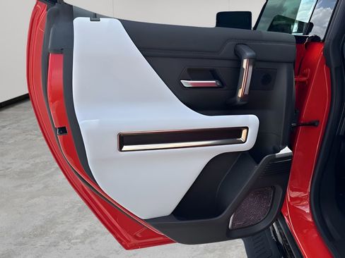 New 2025 GMC Hummer EV 2X w/ LPO, Dark Essentials Package image 56