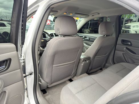 Used 2017 Chevrolet Cruze LT w/ Convenience Package image 15