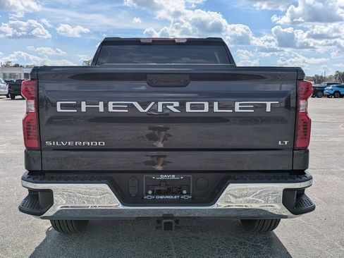 Used 2022 Chevrolet Silverado 1500 LT w/ Protection Package image 6