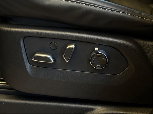 Used 2026 Cadillac Escalade Platinum Sport w/ LPO, ONYX Package image 33