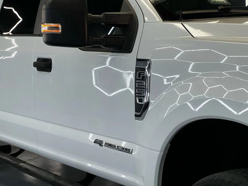 Used 2017 Ford F250 XL w/ Power Equipment Group AWD/4WD image 11