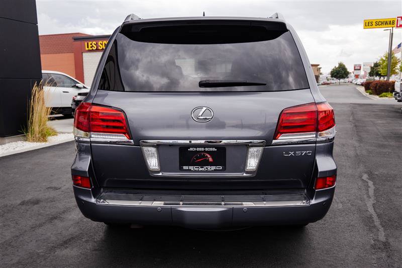 Used 2015 Lexus LX 570 4WD w/ Luxury Package image 7