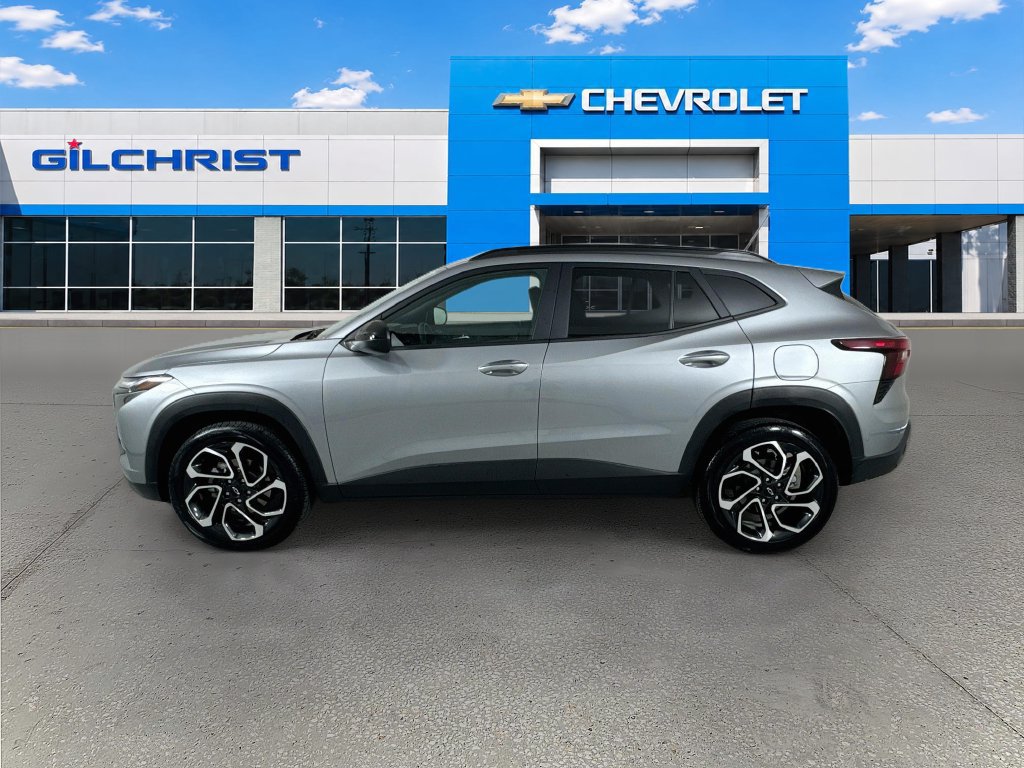 Used 2025 Chevrolet Trax RS w/ Sunroof Package FWD image 5