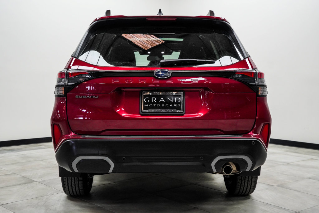Used 2025 Subaru Forester Limited AWD/4WD image 11