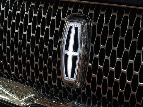 Used 2022 Lincoln Navigator Reserve image 27