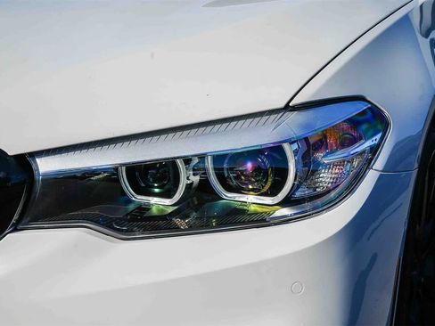 Used 2018 BMW 530e w/ M Sport Package 2 image 8