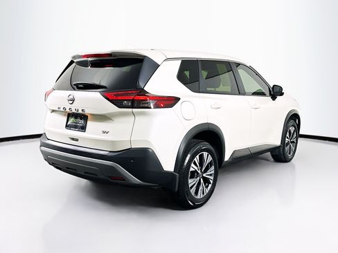 Used 2023 Nissan Rogue SV FWD image 9