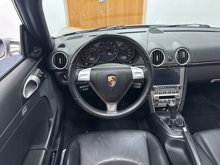 Used 2005 Porsche Boxster RWD image 11