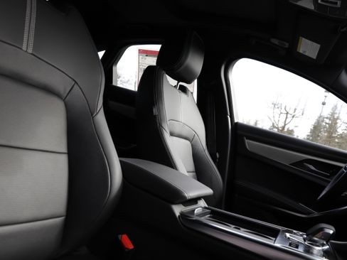 New 2024 Jaguar XF R-Dynamic SE image 11