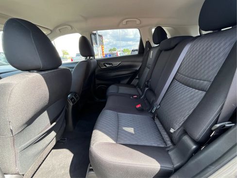 Used 2020 Nissan Rogue SV AWD/4WD image 11