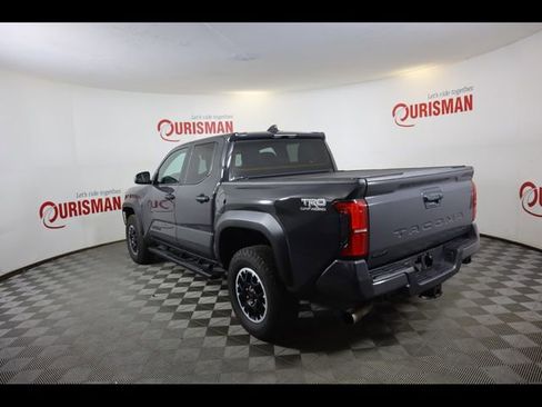 Used 2025 Toyota Tacoma TRD Off-Road AWD/4WD image 5
