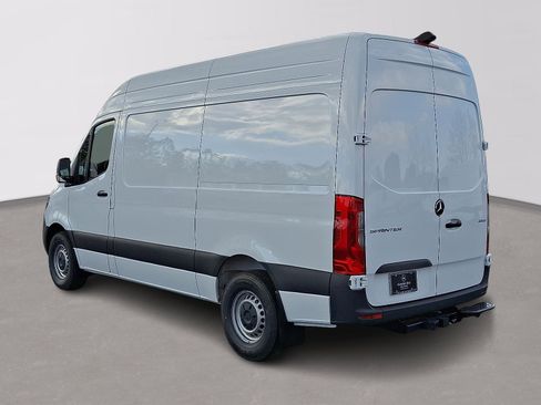 Used 2026 Mercedes-Benz Sprinter 2500 image 6