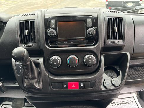 Used 2018 RAM ProMaster 2500 w/ Interior Convenience Group image 18