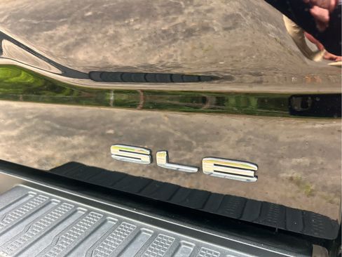 Used 2019 GMC Sierra 1500 SLE w/ SLE Value Package AWD/4WD image 8