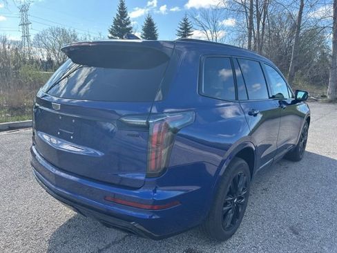 Certified 2024 Cadillac XT6 Sport w/ LPO, Onyx Lite Package AWD/4WD image 3