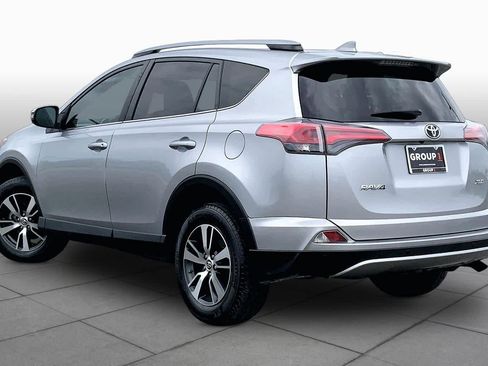 Used 2018 Toyota RAV4 XLE image 12