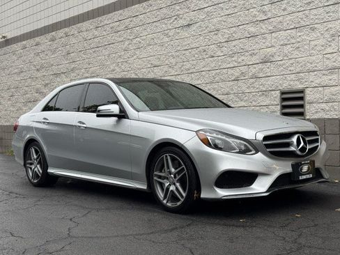 Used 2014 Mercedes-Benz E 550 4MATIC Sedan image 17