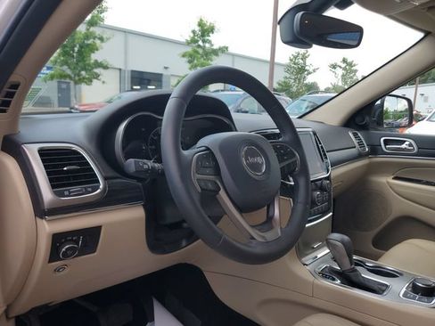 Certified 2019 Jeep Grand Cherokee Limited AWD/4WD image 21