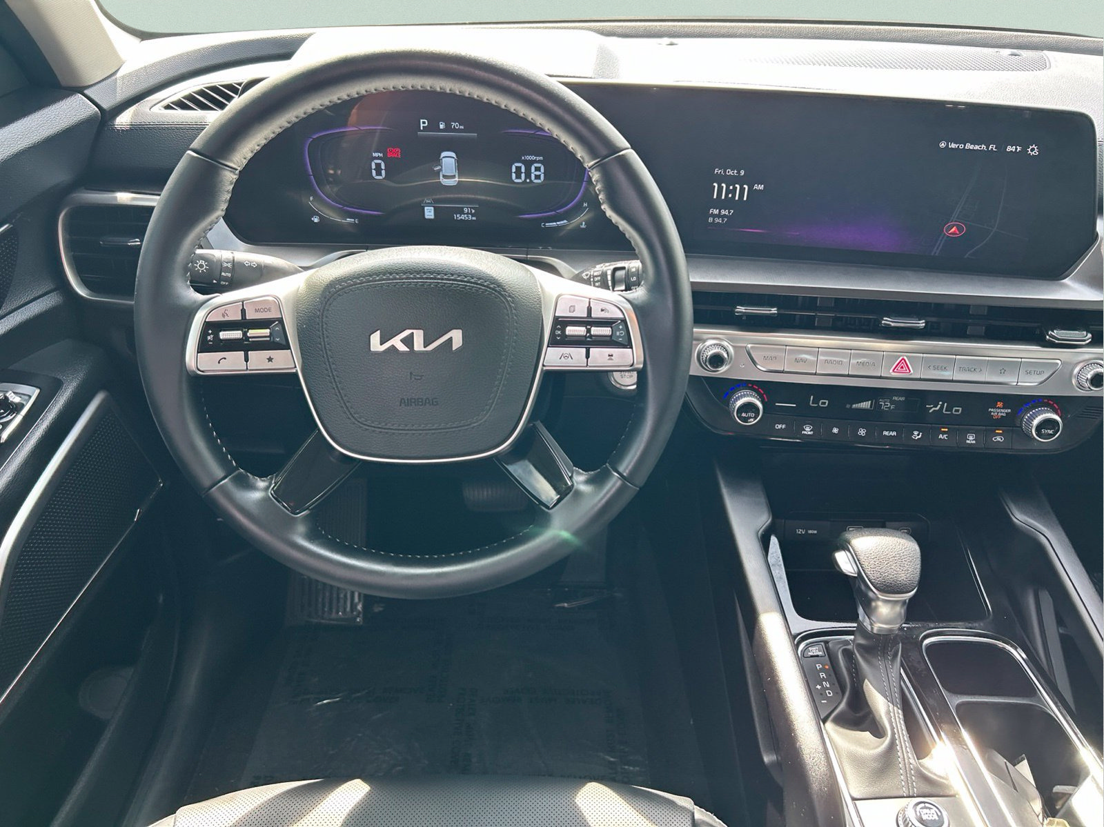Used 2025 Kia Telluride LX FWD image 23