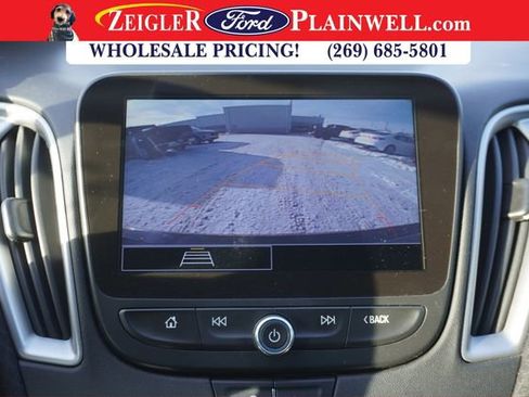 Used 2022 Chevrolet Malibu LT image 14