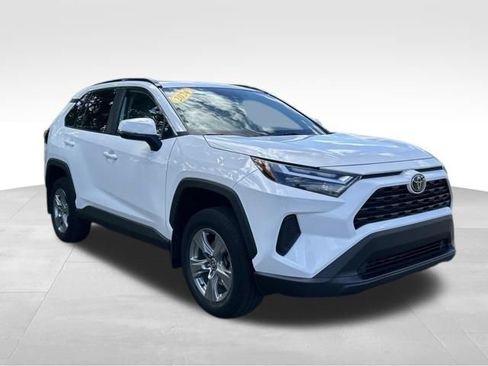 Used 2024 Toyota RAV4 XLE w/ Convenience Package AWD/4WD image 16
