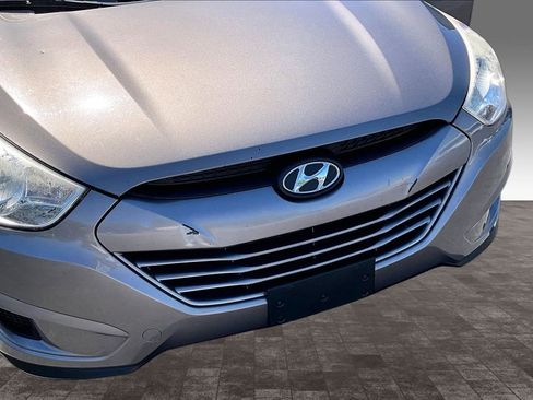 Used 2011 Hyundai Tucson GLS w/ Navigation Pkg 2 FWD image 29