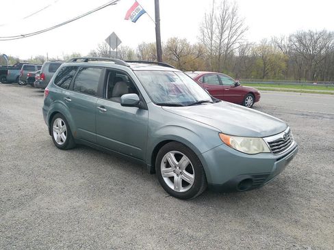 Used 2010 Subaru Forester 2.5X Premium image 8