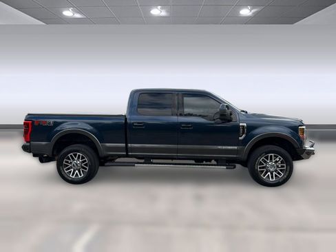 Used 2018 Ford F250 Lariat w/ Lariat Value Package AWD/4WD image 7