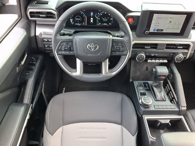 Used 2025 Toyota Tacoma TRD Sport AWD/4WD image 3
