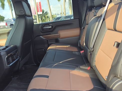 Used 2022 Chevrolet Silverado 3500 High Country AWD/4WD image 22
