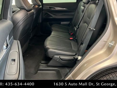 Used 2025 INFINITI QX60 Luxe AWD/4WD image 21