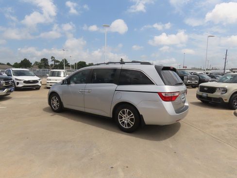 Used 2013 Honda Odyssey EX image 16