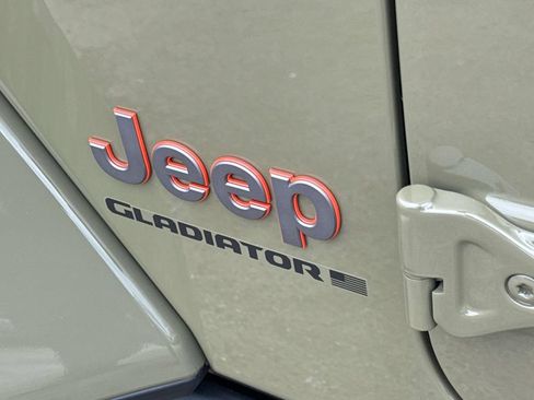 New 2026 Jeep Gladiator Mojave image 7