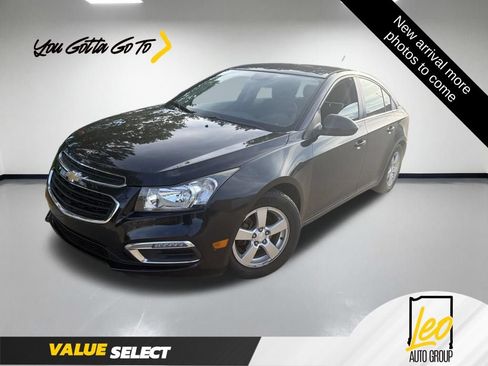 Used 2015 Chevrolet Cruze LT FWD image 1