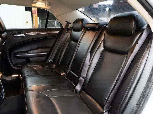 Used 2021 Chrysler 300 Touring L RWD image 26