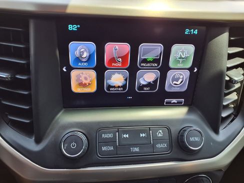 Used 2017 GMC Acadia Denali w/ Technology Package FWD image 5