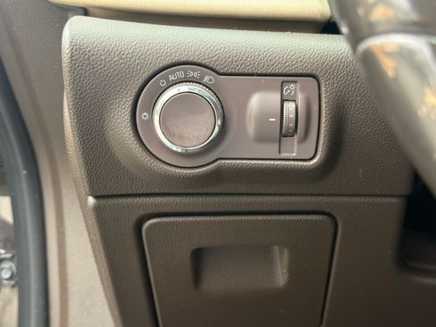 Used 2016 Buick Verano FWD image 8