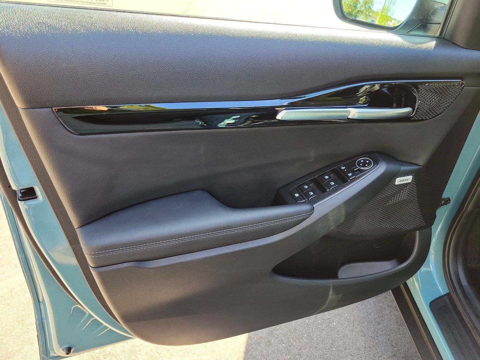 Certified 2024 Kia Seltos SX w/ SX Sunroof Package AWD/4WD image 7