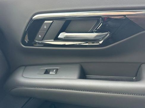 New 2026 Chevrolet Suburban LS w/ LPO, Dark Essentials Package image 21