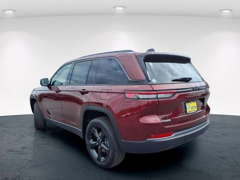 New 2026 Jeep Grand Cherokee Limited AWD/4WD image 7