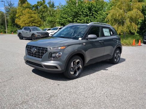 New 2026 Hyundai Venue SEL image 2