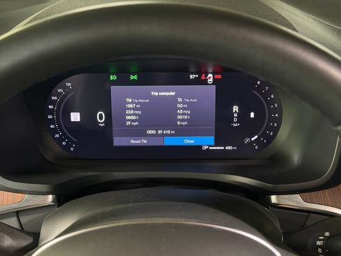 Certified 2024 Volvo V60 B5 Cross Country Plus AWD/4WD image 15