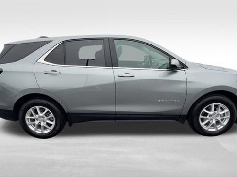 Certified 2024 Chevrolet Equinox LT FWD image 8